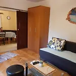 Apartment Marija Povljana